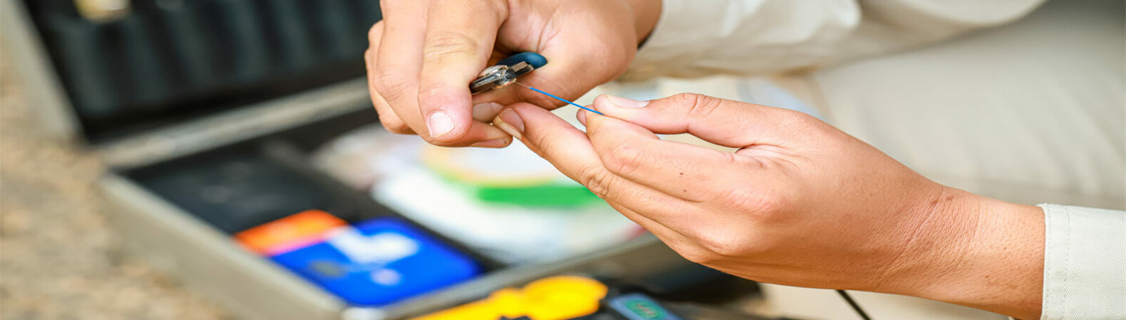 Using Fiber Optic Splice Sleeves Using Fiber Optic Splice Sleeves